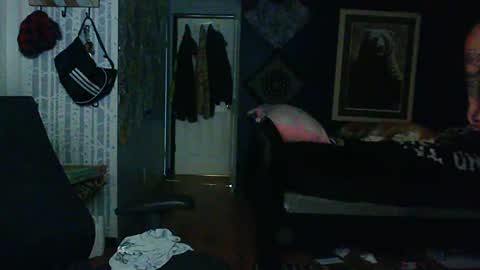 who dares  toss me some  tips lets have fun online show from September 9, 9:42 am