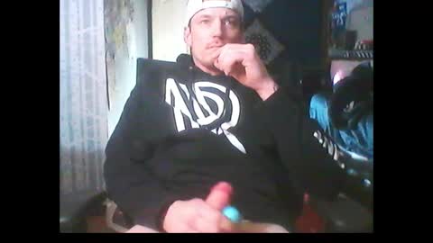 who dares  toss me some  tips lets have fun online show from January 7, 7:54 am