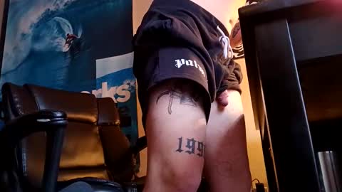 Snapshot of ohjaybones chatting on October 2, 4:44 pm ohjaybones online show from October 2, 4:44 pm