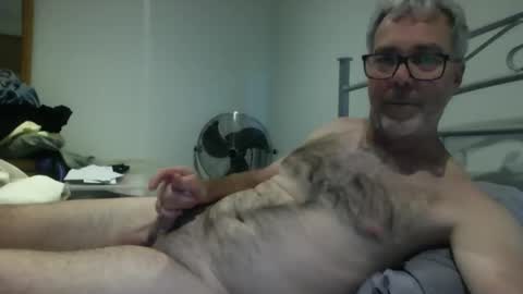 oiledcouple1 online show from November 4, 10:16 am