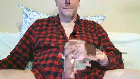 olavdelux online show from November 27, 1:26 pm