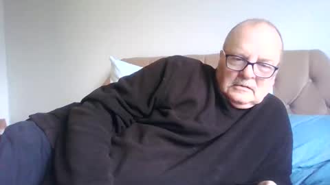 old_fkr online show from December 29, 10:56 am