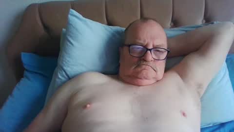 old_fkr online show from February 23, 9:17 am