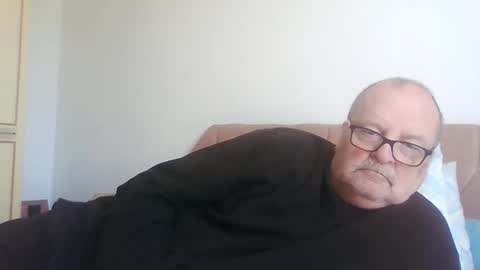 old_fkrr_ online show from April 2, 11:07 am