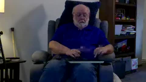 old_guy111 online show from July 14, 1:29 am