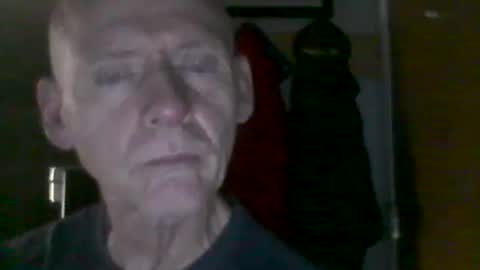 oldbuthorny62 online show from October 18, 6:51 am