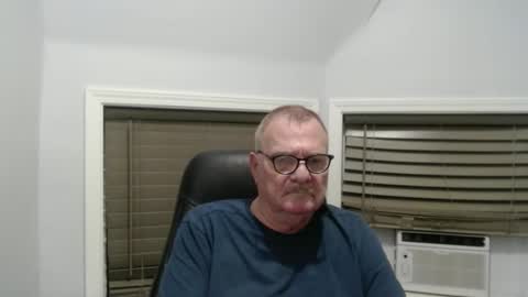 oldguybigd online show from September 17, 4:13 am