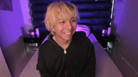 oliiverr22 online show from December 15, 11:51 am