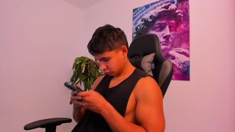 Oliver bray online show from February 11, 3:40 pm