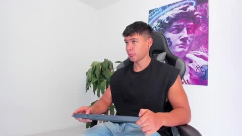 Oliver bray online show from January 22, 3:07 pm