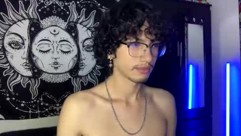 Oliver fast online show from March 19, 2:04 am