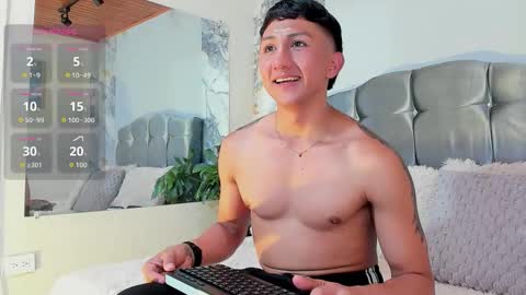 oliver mr  online show from February 13, 9:31 pm