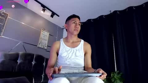 oliver mr  online show from September 23, 10:09 pm