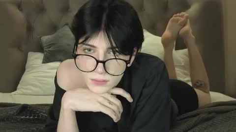 oliver online show from March 6, 9:56 pm