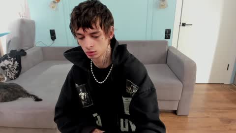 oliverrgroove online show from December 28, 8:26 am