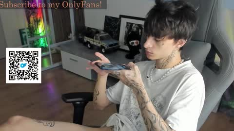 oliverrgroove online show from September 19, 2:17 pm