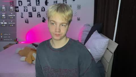 oliver online show from December 2, 7:33 am