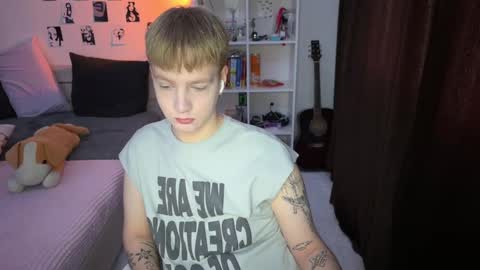 oliver online show from September 30, 1:14 pm