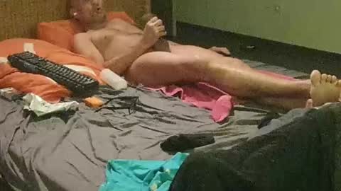 olivier_21 online show from June 2, 11:28 pm