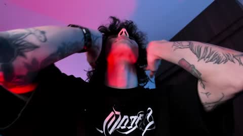     online show from December 6, 2:35 am