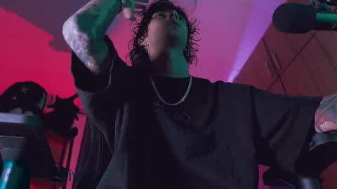     online show from September 23, 6:02 am