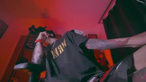     online show from April 9, 1:25 am