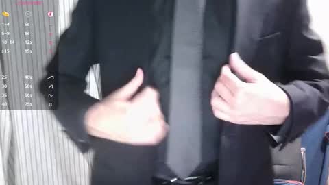 Snapshot of omar87ram chatting on October 13, 8:37 pm Omar online show from October 13, 8:37 pm