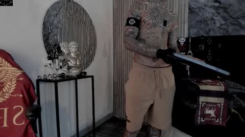     ... online show from October 28, 8:11 pm