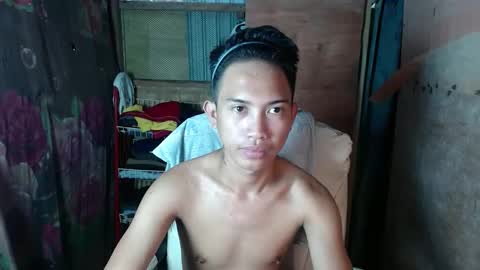 Snapshot of onebigloadxxx chatting on February 11, 7:23 am Wyn Will serve you and be your slave online show from February 11, 7:23 am