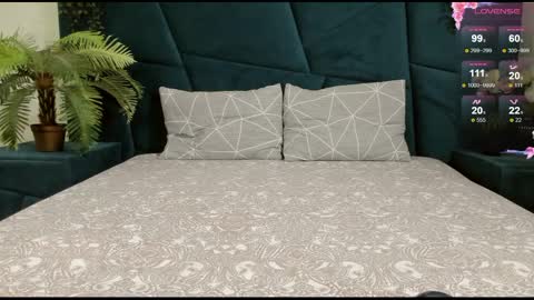 Snapshot of only_eric chatting on February 25, 9:24 pm Erick  online show from February 25, 9:24 pm