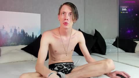 Snapshot of only_eric chatting on March 11, 7:36 pm Erick  online show from March 11, 7:36 pm