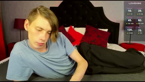 Snapshot of only_eric chatting on February 8, 4:36 pm Erick  online show from February 8, 4:36 pm