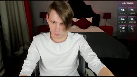 Snapshot of only_eric chatting on February 9, 4:40 pm Erick  online show from February 9, 4:40 pm