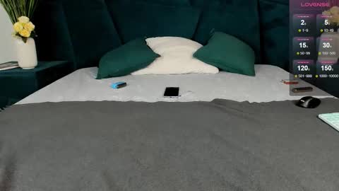 Erick  online show from October 31, 11:02 am