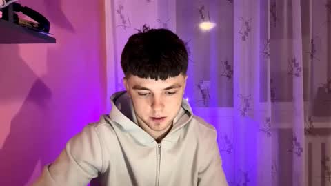 Mike online show from November 15, 7:05 pm