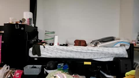 Snapshot of opalockajoe chatting on December 9, 3:18 am TsJojo online show from December 9, 3:18 am