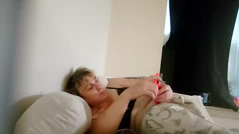 Snapshot of opalockajoe chatting on December 9, 6:41 pm TsJojo online show from December 9, 6:41 pm