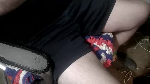 orgasmgiver9090 online show from April 27, 2:57 pm