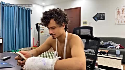 Fansly and Instagram -  online show from September 26, 11:19 am