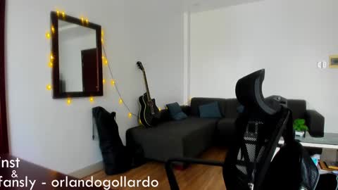 Fansly and Instagram -  online show from December 22, 6:39 am