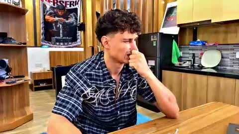 Fansly and Instagram -  online show from June 29, 9:48 am