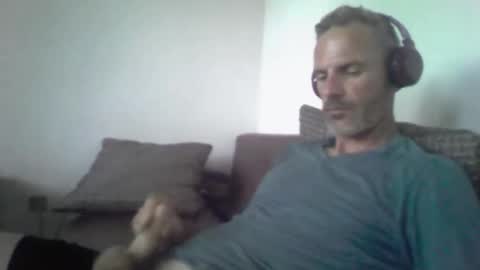 orwel09 online show from April 1, 3:42 pm