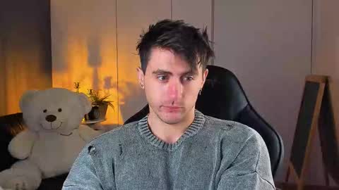 Oscar online show from November 1, 9:08 pm