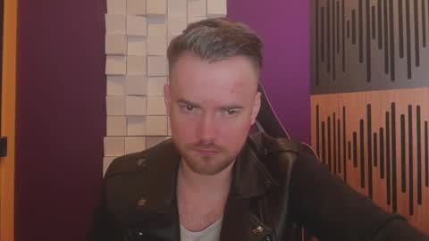 Oscar Steel Savage online show from March 9, 9:36 pm