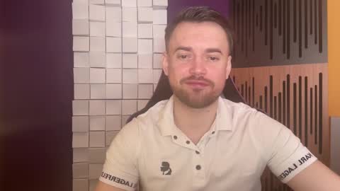 Oscar Steel Savage online show from February 15, 5:17 pm