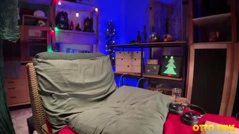 Otto Zeus online show from December 7, 2:09 am