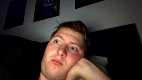 outflayd online show from November 24, 11:28 pm