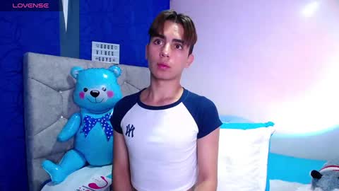 Snapshot of owenblue__ chatting on March 10, 1:10 pm Owen  Independent model  online show from March 10, 1:10 pm