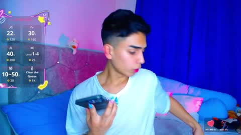 Snapshot of owenblue__ chatting on October 14, 7:26 am Owen  Independent model  online show from October 14, 7:26 am