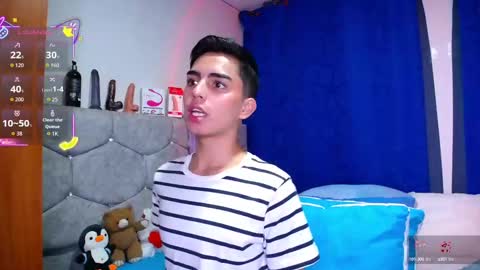 Snapshot of owenblue__ chatting on September 15, 10:33 pm Owen  Independent model  online show from September 15, 10:33 pm